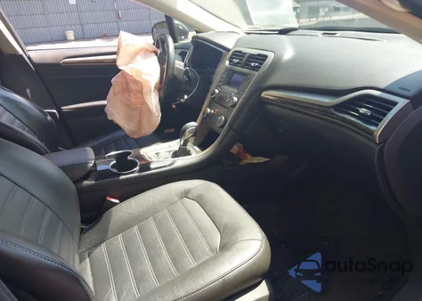 2016 Ford Fusion Se z USA, uszkodzony, nr VIN 1FA6P0HD2G5101086